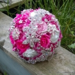 Bruidsboeket broches roze foam zilver fuchsia Bruidsboeket broches roze foam zilver fuchsia