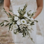 Bruidsboeket losjes veldboeket olijftakken olives italiaans italianstyl Bruidsboeket losjes veldboeket olijftakken olives italiaans italianstyl