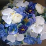 Bruidsboeket zijde blauw wit creme druppelmodel orchidee Bruidsboeket zijde blauw wit creme druppelmodel orchidee