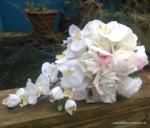 bruidsboeket zijden druppel wit rozen phalaenopsis orchidee bruidsboeket zijden druppel wit rozen phalaenopsis orchidee