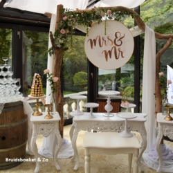 guirlande voor de sweettable guirlande sweettable bruidsbloemen decoratie huwelijk